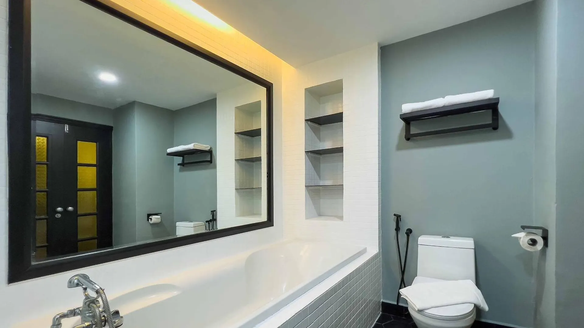Hotel Seri Costa Malacca 3*,